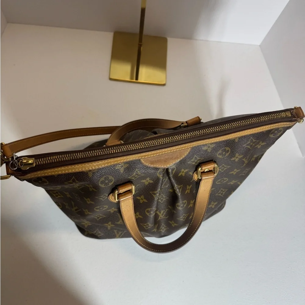 AUTHENTIC Louis Vuitton Palermo Monogram Tote Bag